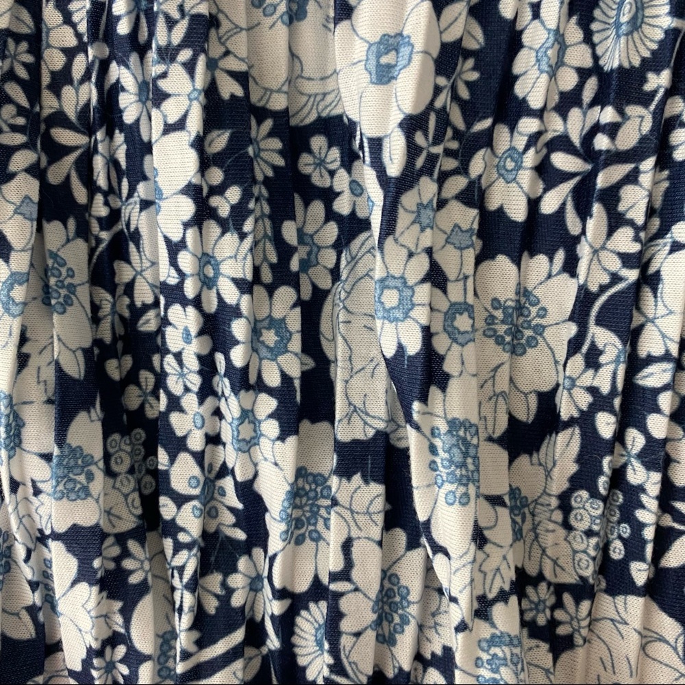Sundays NWT Jess Jumpsuit Blue Floral Crossover - Picture 8 of 10